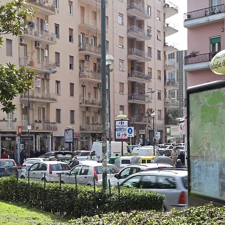 Apartment La Piazza Al Vomero