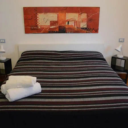 Apartment La Piazza Al Vomero Naples