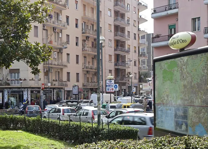 Апартаменты La Piazza Al Vomero