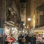 La Piazza Al Vomero *